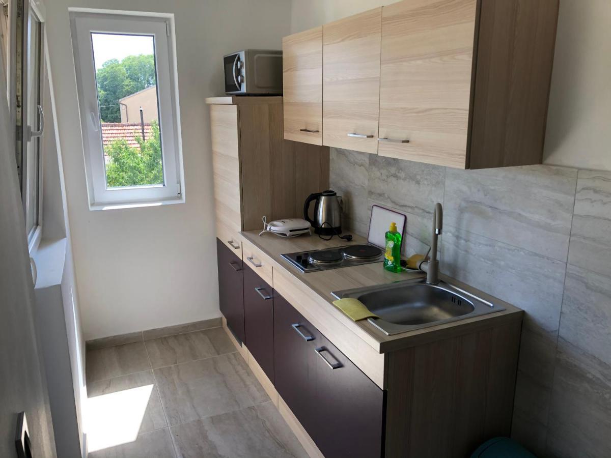 Apartmani Bm ビオグラード・ナ・モル エクステリア 写真