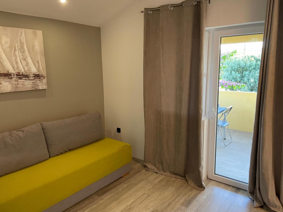 Apartmani Bm ビオグラード・ナ・モル エクステリア 写真