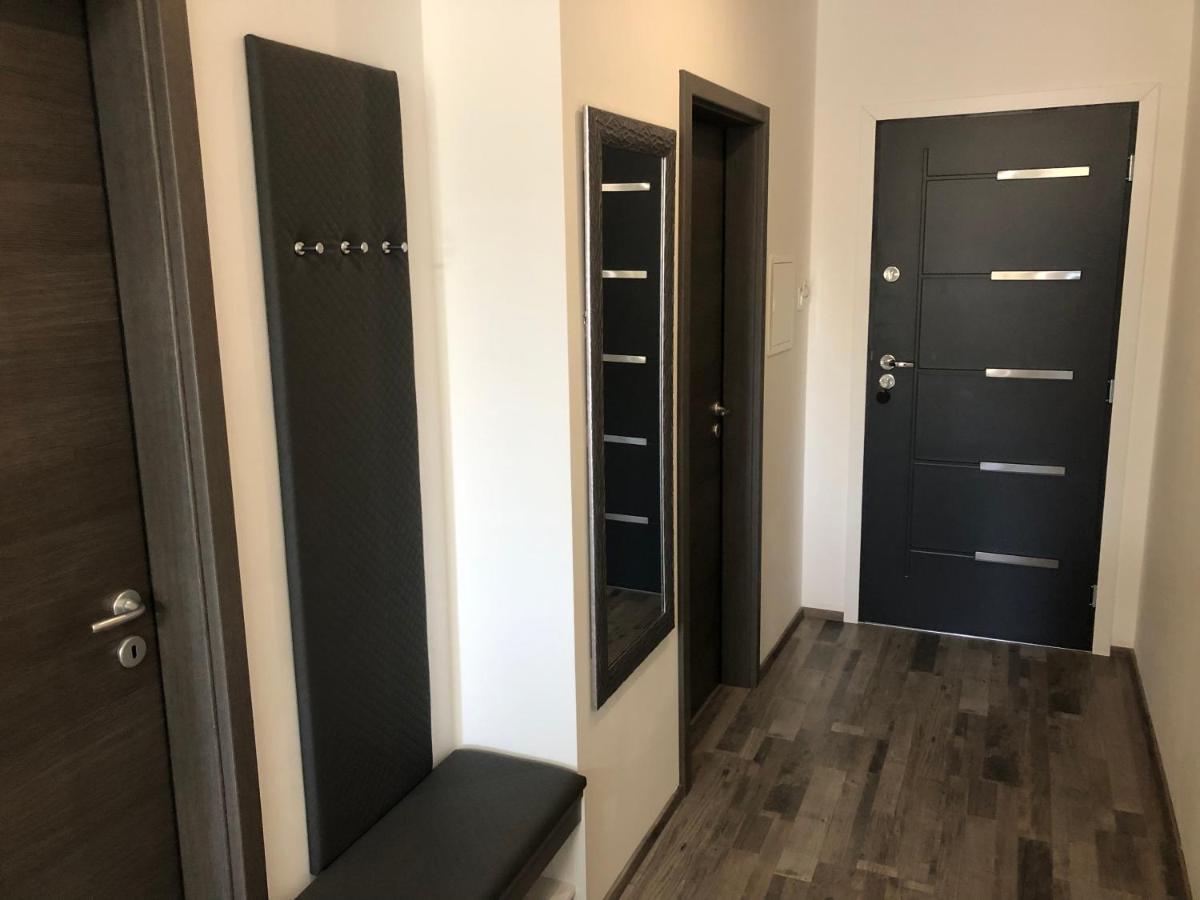 Apartmani Bm ビオグラード・ナ・モル エクステリア 写真
