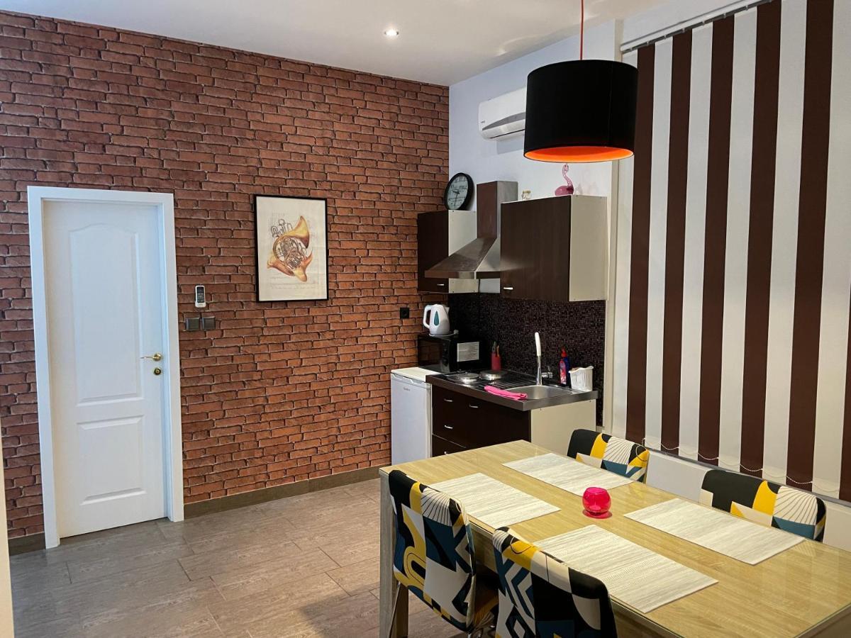 Apartmani Bm ビオグラード・ナ・モル エクステリア 写真