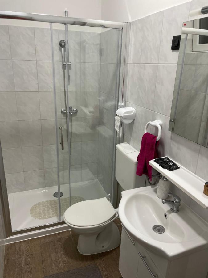 Apartmani Bm ビオグラード・ナ・モル エクステリア 写真